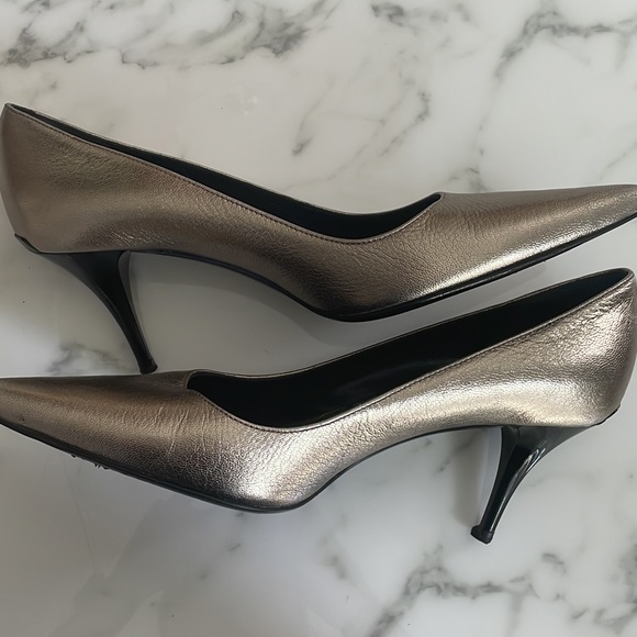 Burberry Metallic Gold/Pewter Point Toe Pumps - Picture 11 of 12